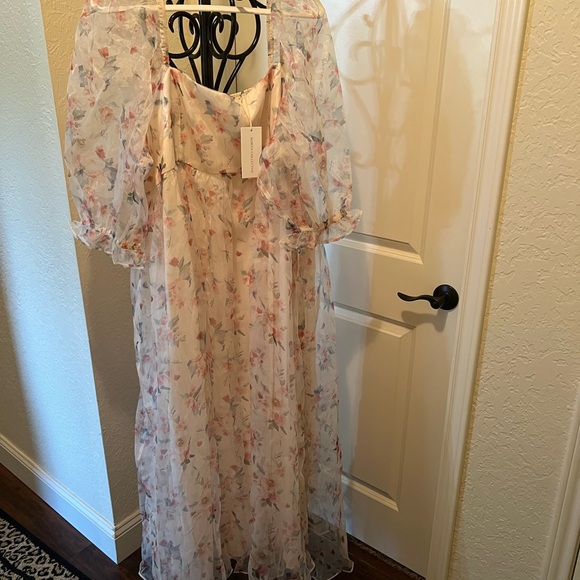 Worth Collective Brand New Mona Dress in Rosebud Floral - Picture 5 of 6